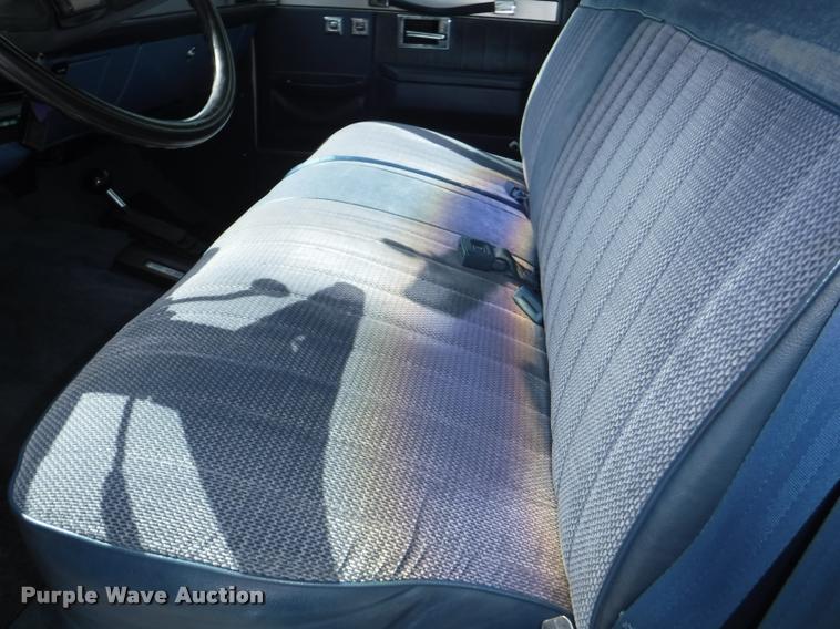 image for item K5968 1983 Chevrolet Silverado 10 pickup truck
