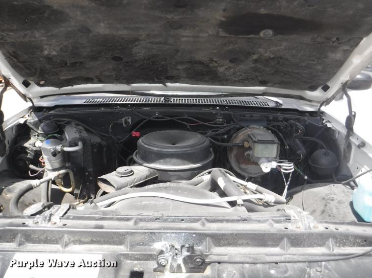 image for item K5968 1983 Chevrolet Silverado 10 pickup truck