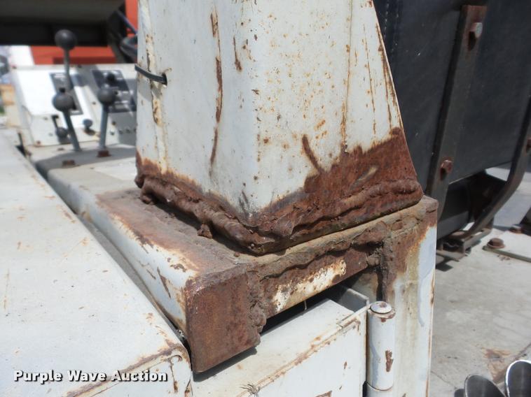 image for item K6467 Clark American-Lincoln 220 sweeper