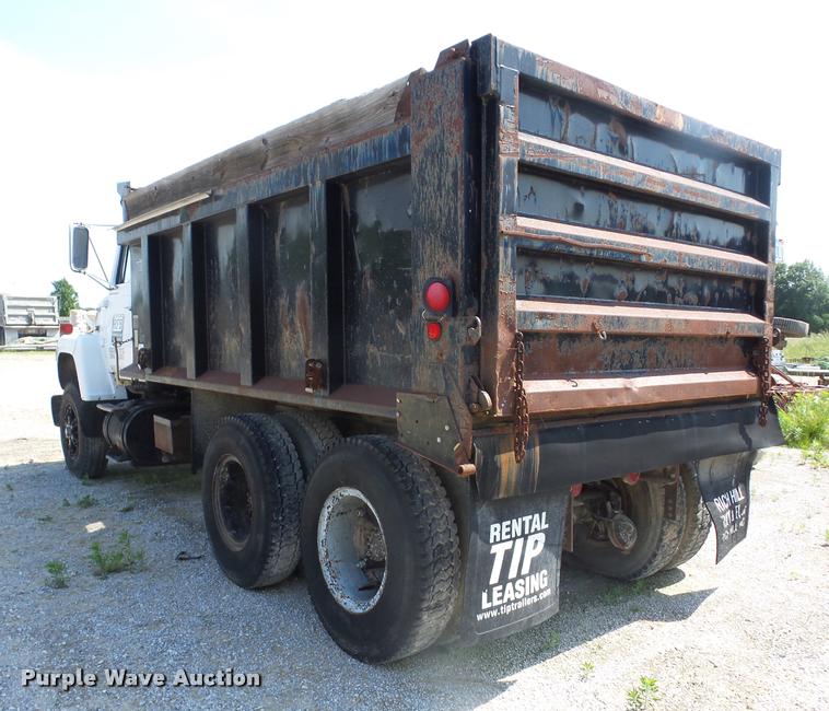 image for item K6474 1978 Ford 8000 dump truck