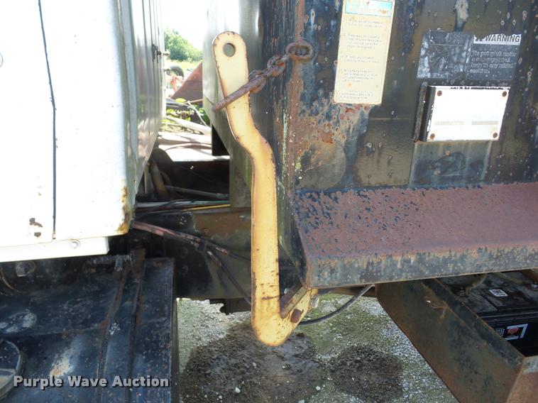 image for item K6474 1978 Ford 8000 dump truck