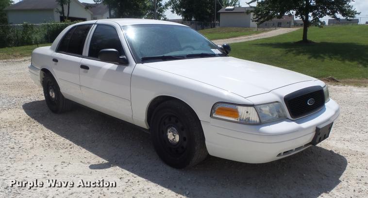 image for item K7601 2008 Ford Crown Victoria Police Interceptor