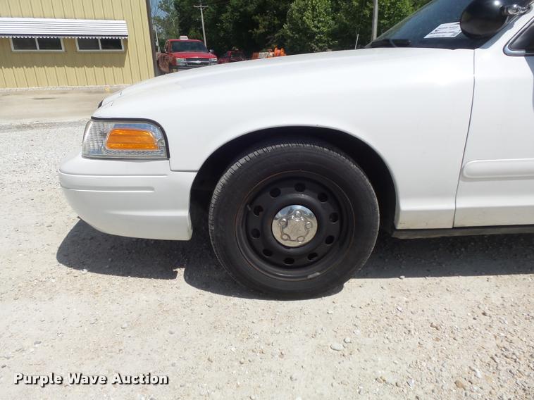 image for item K7601 2008 Ford Crown Victoria Police Interceptor