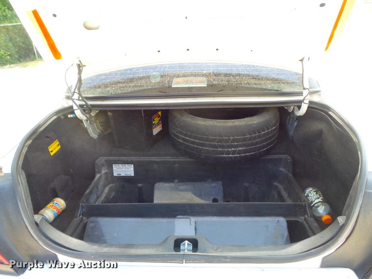 image for item K7601 2008 Ford Crown Victoria Police Interceptor