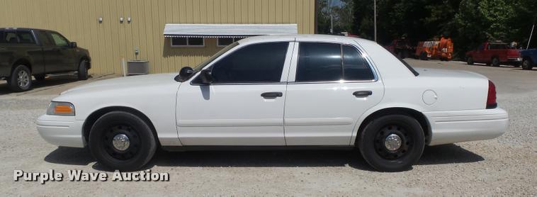 image for item K7603 2008 Ford Crown Victoria Police Interceptor