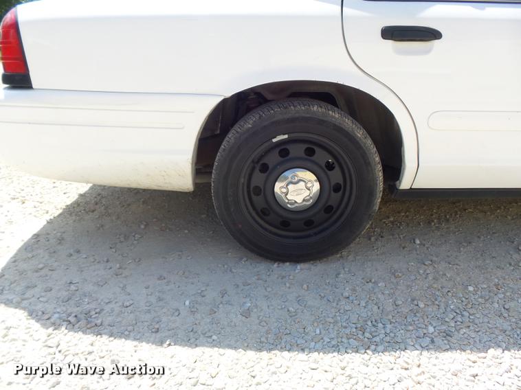 image for item K7603 2008 Ford Crown Victoria Police Interceptor