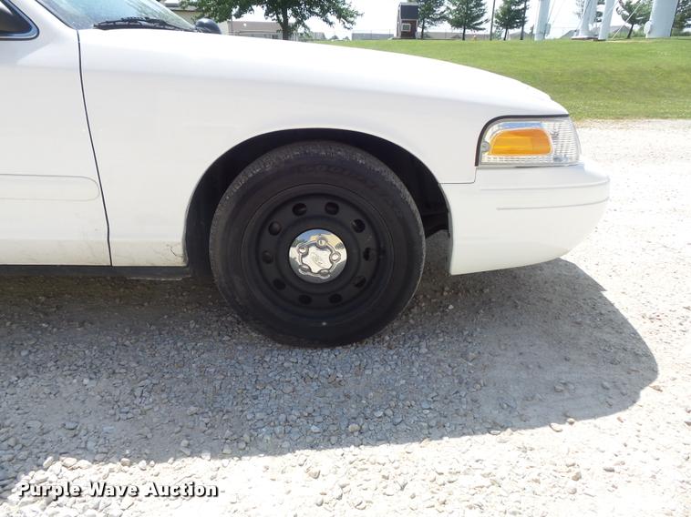 image for item K7603 2008 Ford Crown Victoria Police Interceptor
