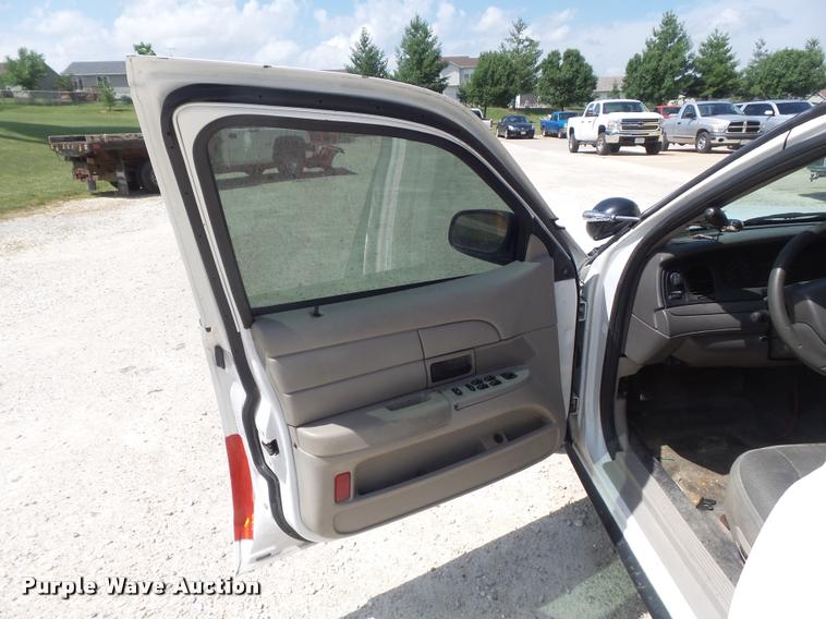 image for item K7603 2008 Ford Crown Victoria Police Interceptor