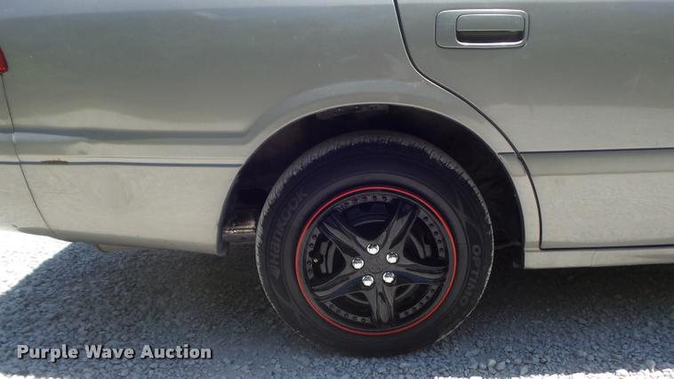 image for item K7605 2000 Toyota Camry