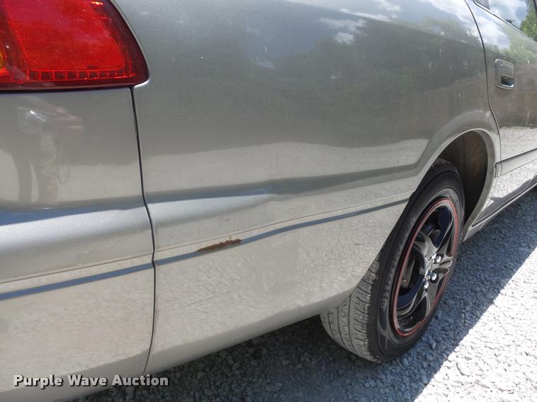 image for item K7605 2000 Toyota Camry