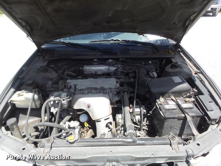 image for item K7605 2000 Toyota Camry