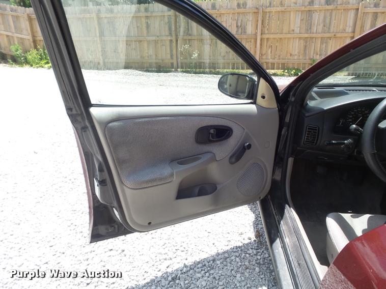 image for item K7606 2002 Saturn SL