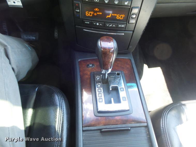 image for item K7647 2004 Cadillac SRX SUV