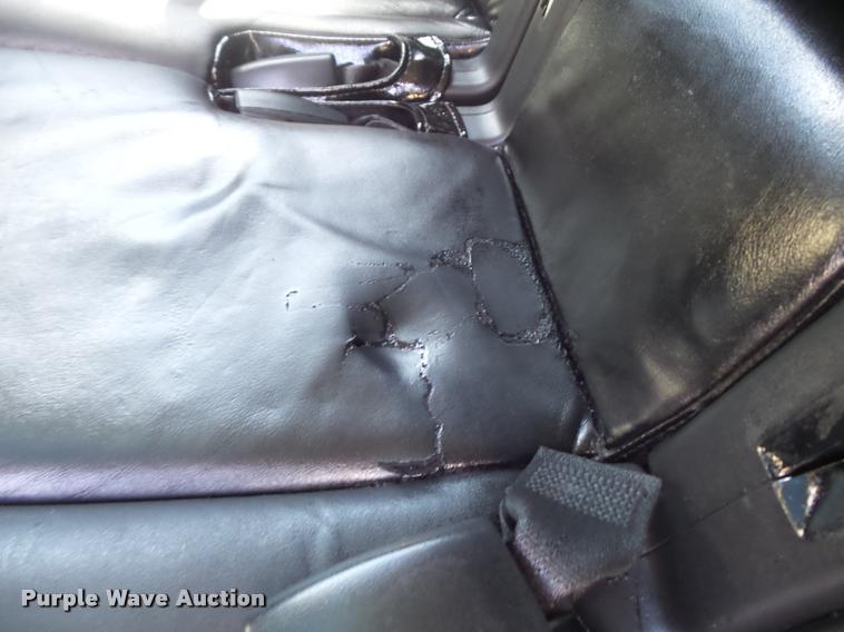 image for item K7647 2004 Cadillac SRX SUV