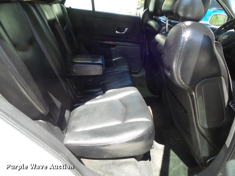 image for item K7647 2004 Cadillac SRX SUV