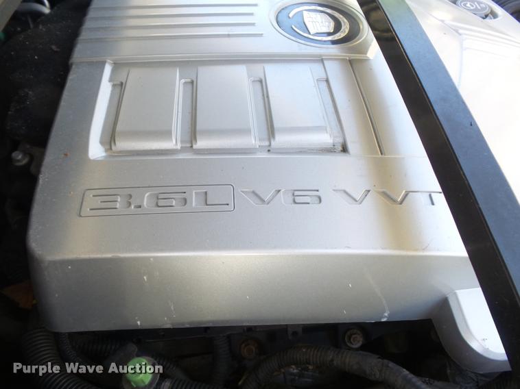 image for item K7647 2004 Cadillac SRX SUV