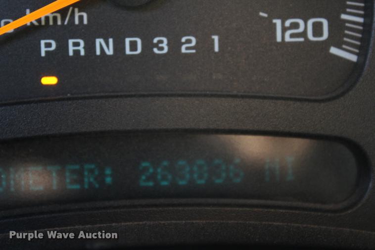 image for item L3167 2007 Chevrolet Silverado Classic 2500HD Ext. Cab pickup truck