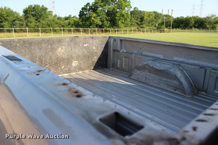 image for item L3167 2007 Chevrolet Silverado Classic 2500HD Ext. Cab pickup truck