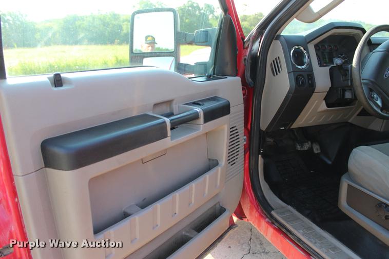 image for item L3168 2009 Ford F350 Super Duty XLT SuperCab pickup truck