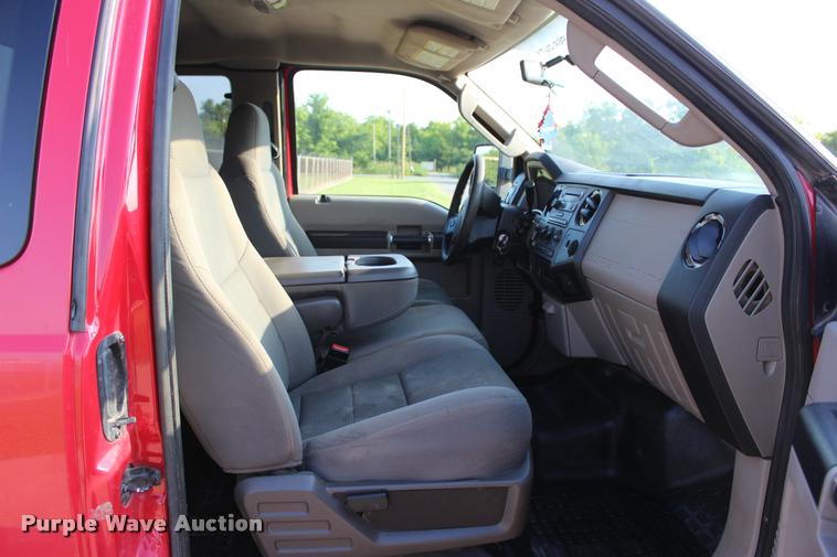 image for item L3168 2009 Ford F350 Super Duty XLT SuperCab pickup truck