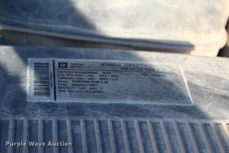 image for item L3169 2010 Chevrolet Silverado 2500HD Z71 Crew Cab pickup truck