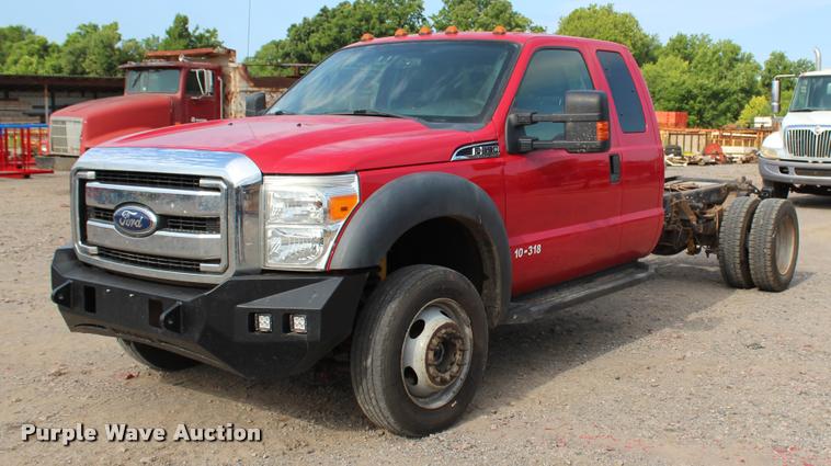 image for item L3174 2011 Ford F550 Super Duty XLT SuperCab truck cab and chassis