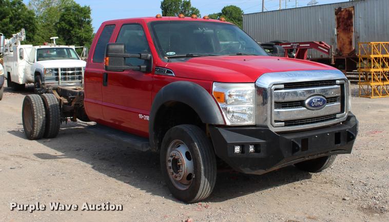 image for item L3174 2011 Ford F550 Super Duty XLT SuperCab truck cab and chassis