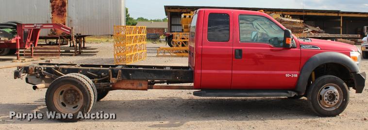 image for item L3174 2011 Ford F550 Super Duty XLT SuperCab truck cab and chassis