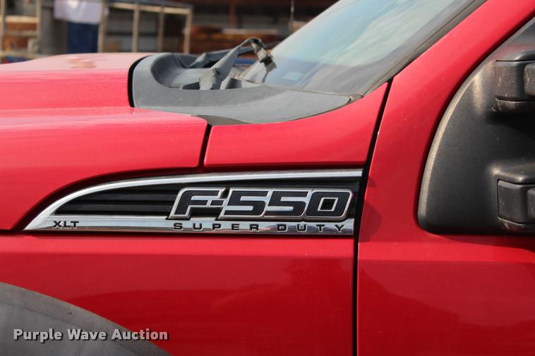 image for item L3174 2011 Ford F550 Super Duty XLT SuperCab truck cab and chassis