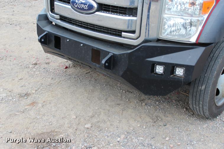image for item L3174 2011 Ford F550 Super Duty XLT SuperCab truck cab and chassis