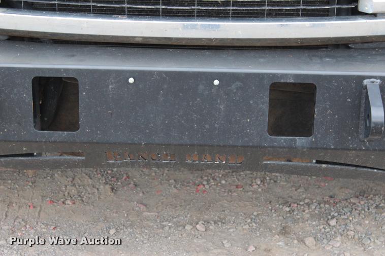 image for item L3174 2011 Ford F550 Super Duty XLT SuperCab truck cab and chassis