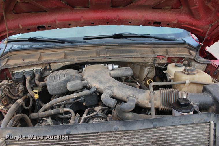 image for item L3174 2011 Ford F550 Super Duty XLT SuperCab truck cab and chassis