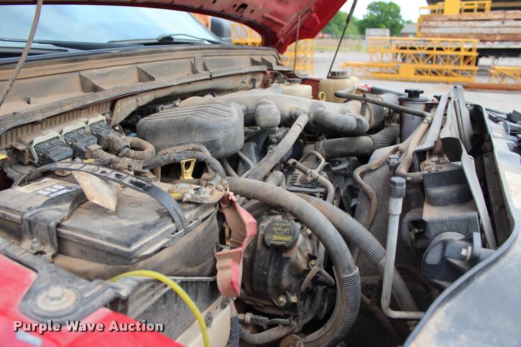 image for item L3174 2011 Ford F550 Super Duty XLT SuperCab truck cab and chassis