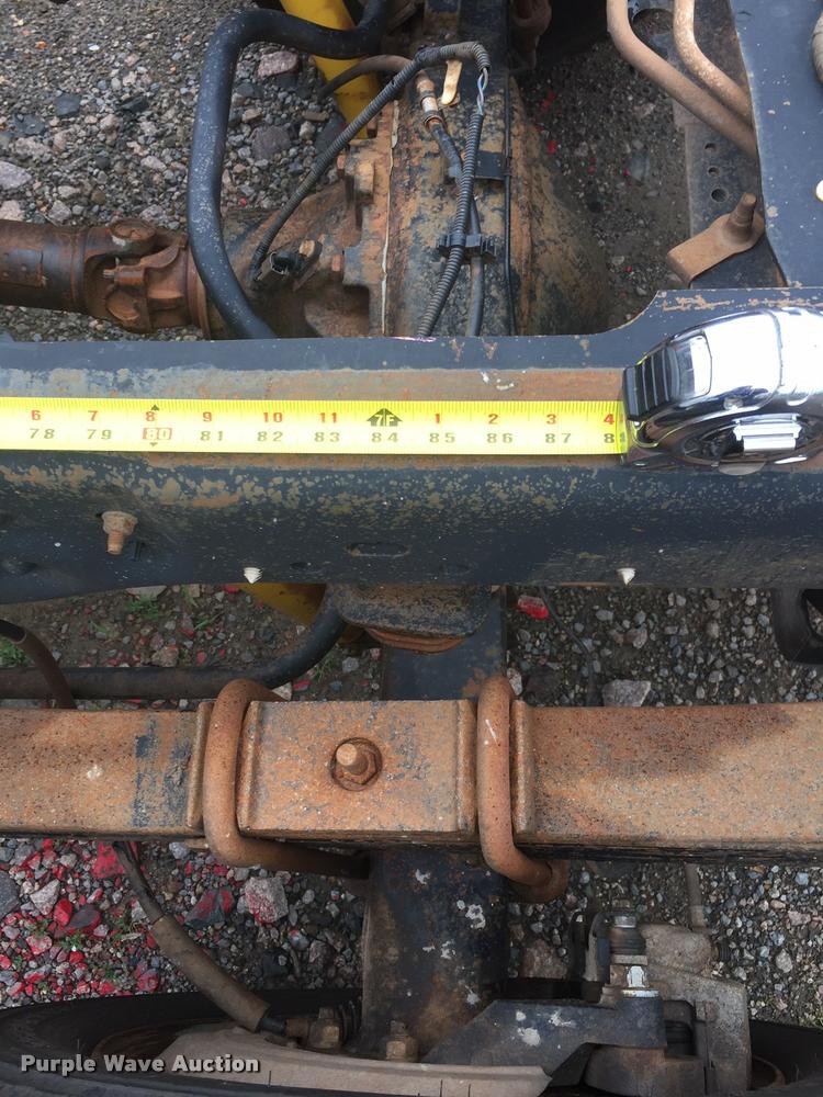 image for item L3174 2011 Ford F550 Super Duty XLT SuperCab truck cab and chassis