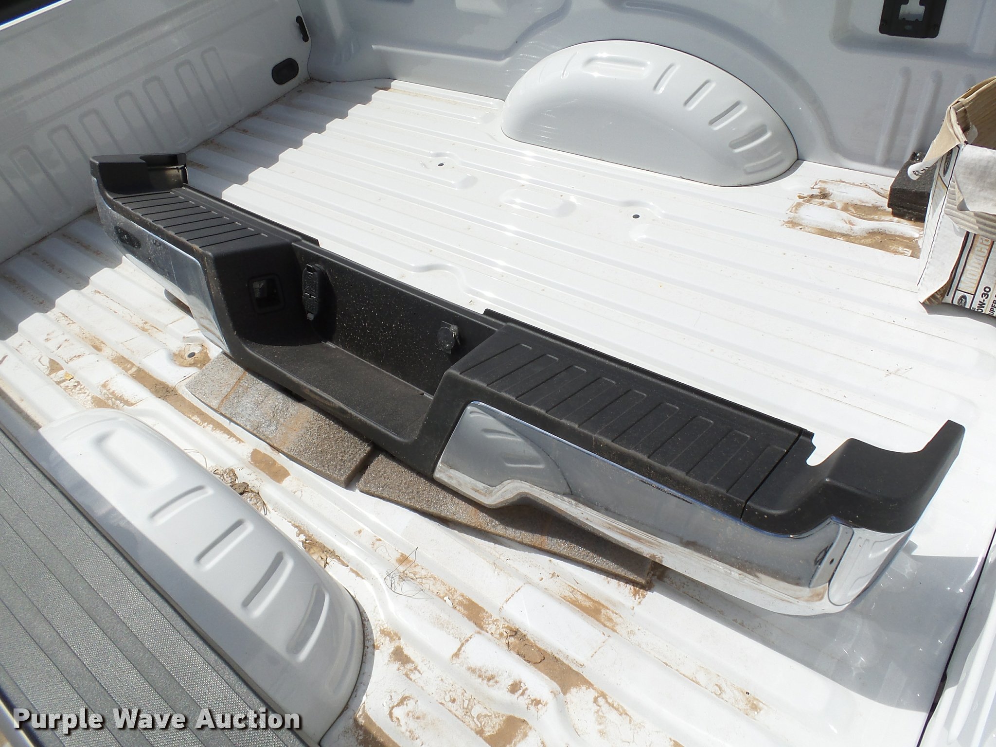 2017 Ford F250 Super Duty pickup truck bed in Norman, OK Item DB4748