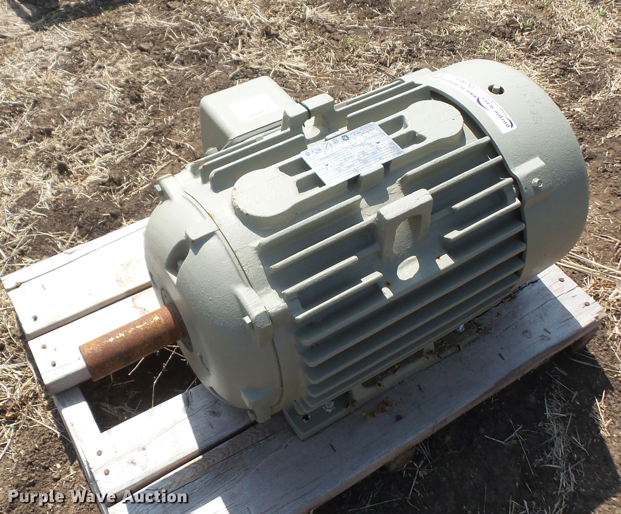 GE electric motor in Colony, KS Item DL9632 sold Purple Wave