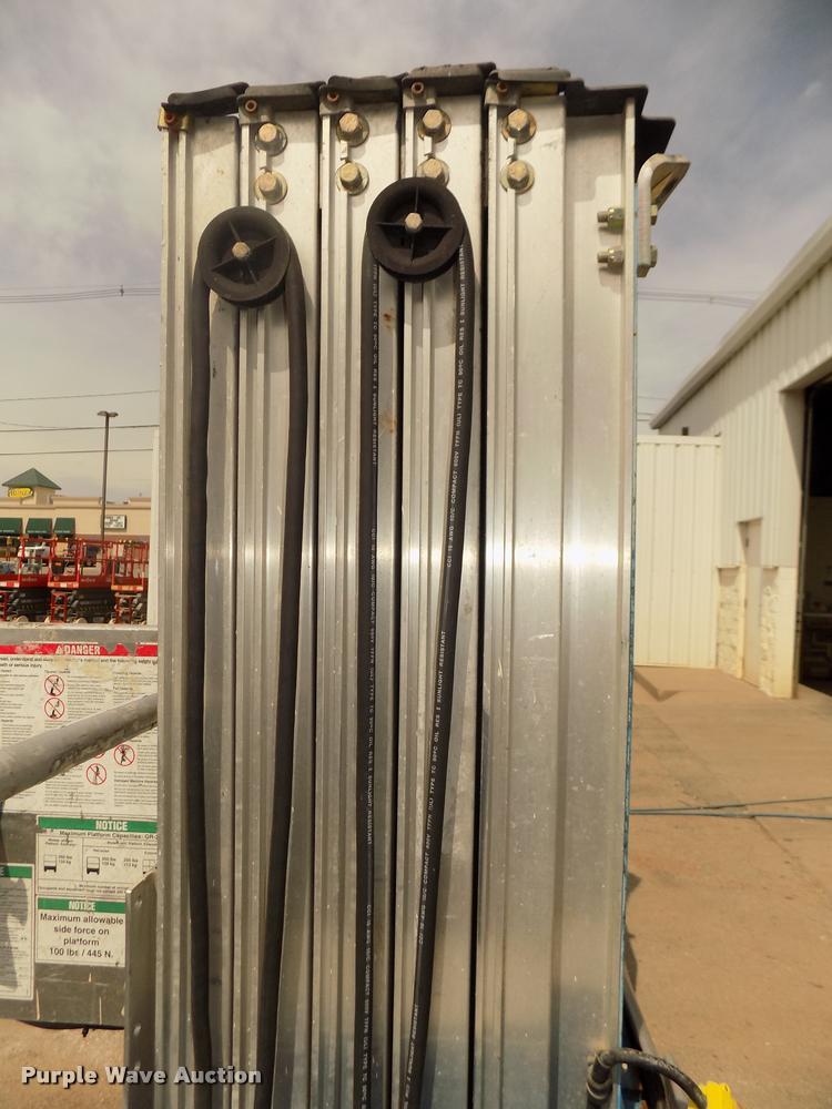 image for item DA0719 2008 Genie GR20 vertical lift