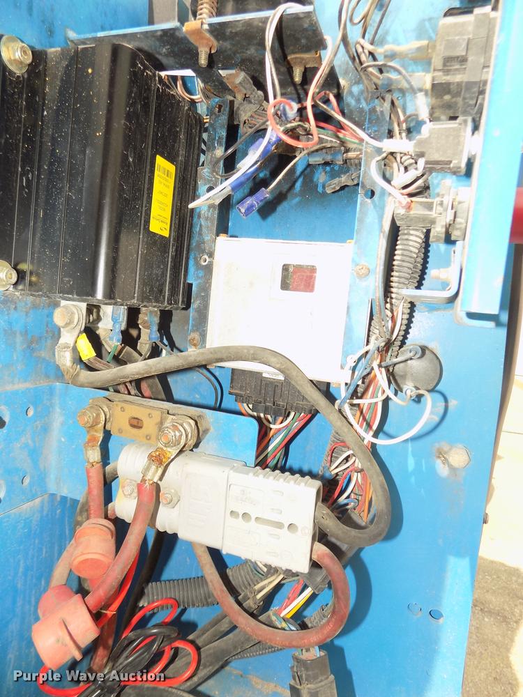 image for item DA0719 2008 Genie GR20 vertical lift