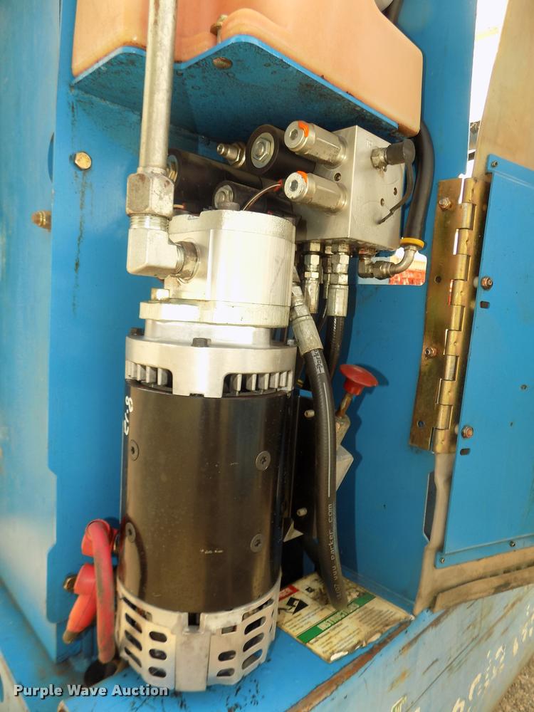 image for item DA0719 2008 Genie GR20 vertical lift