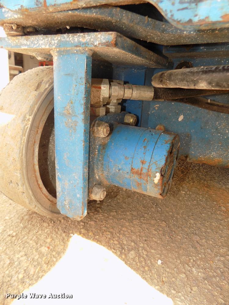 image for item DA0720 2007 Genie GR20 vertical lift