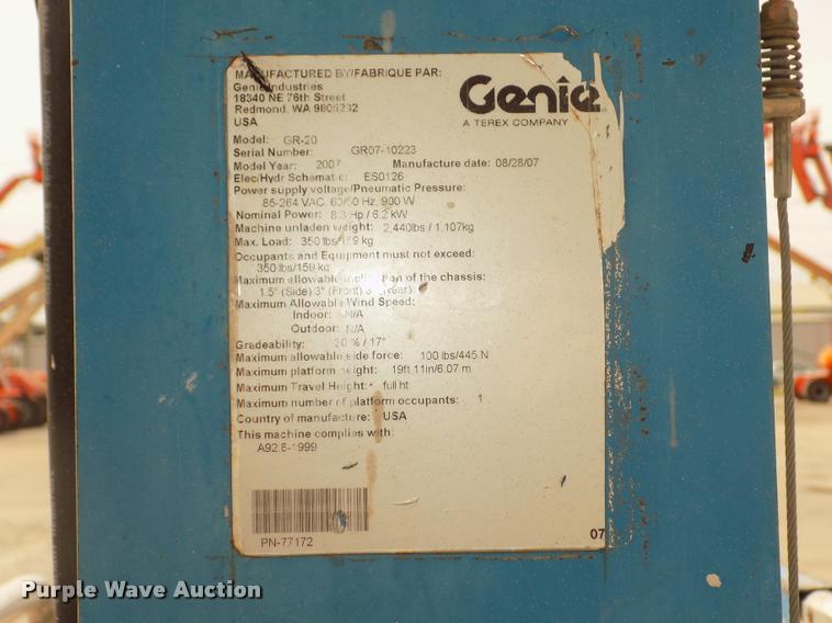image for item DA0720 2007 Genie GR20 vertical lift