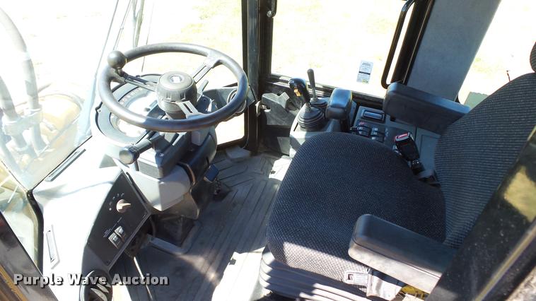 image for item DA1085 2005 Caterpillar 930G wheel loader