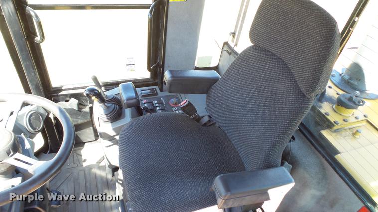 image for item DA1085 2005 Caterpillar 930G wheel loader