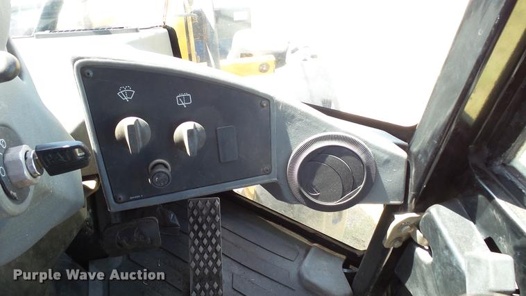 image for item DA1085 2005 Caterpillar 930G wheel loader