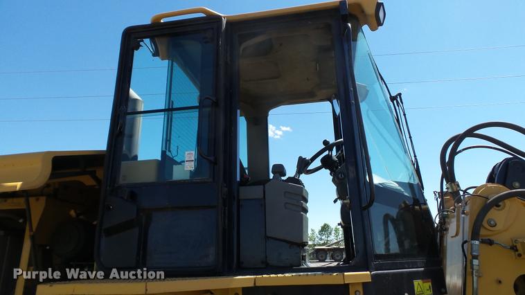 image for item DA1085 2005 Caterpillar 930G wheel loader