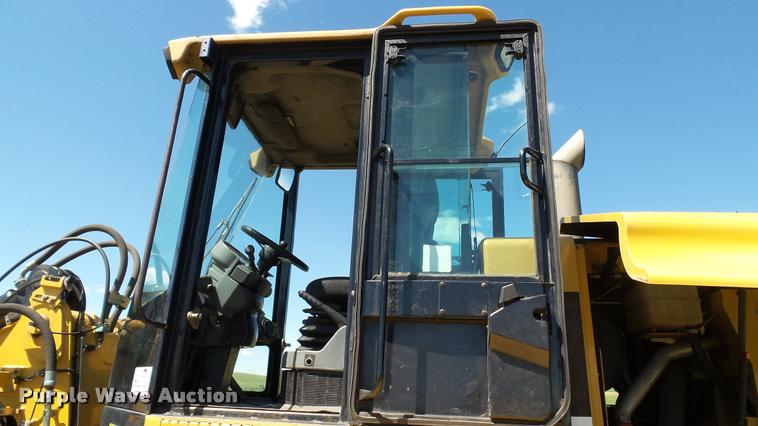 image for item DA1085 2005 Caterpillar 930G wheel loader