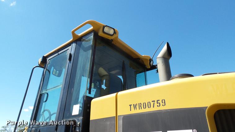 image for item DA1085 2005 Caterpillar 930G wheel loader