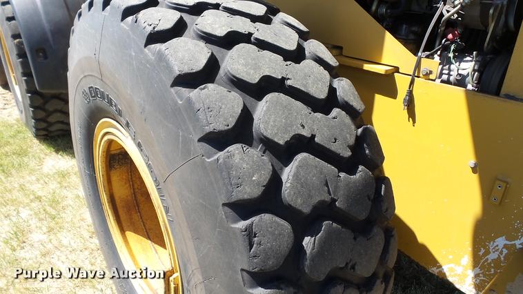 image for item DA1085 2005 Caterpillar 930G wheel loader