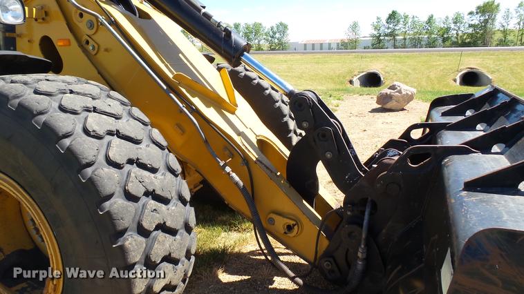 image for item DA1085 2005 Caterpillar 930G wheel loader