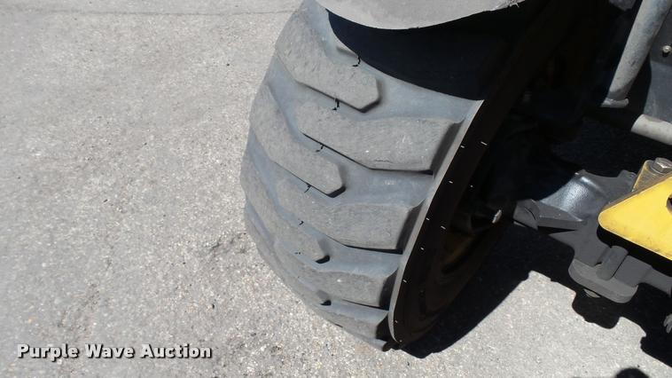 image for item DA1086 2014 Caterpillar TH255C telehandler